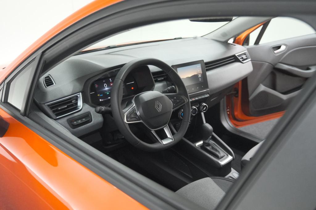 Renault Clio 1.6 e-tech full hybrid 145 evolution holland edition | apple c