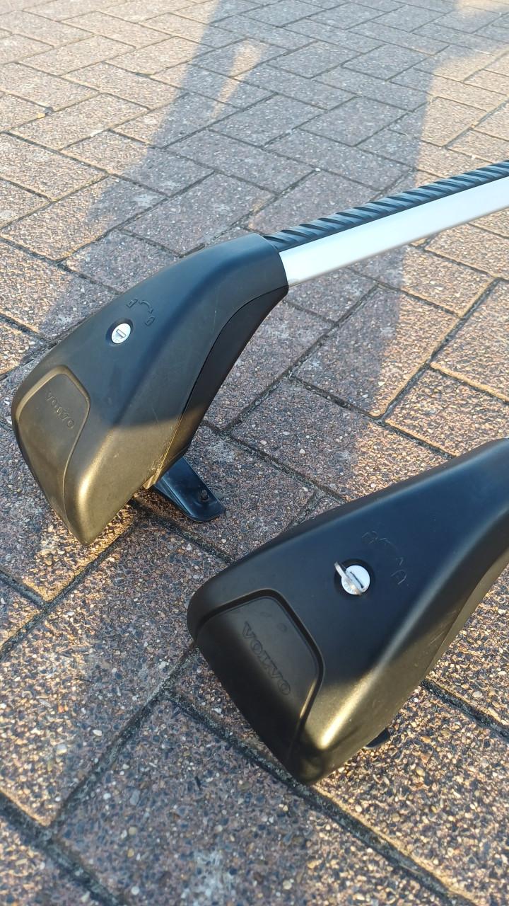 Dakdragers Volvo v60