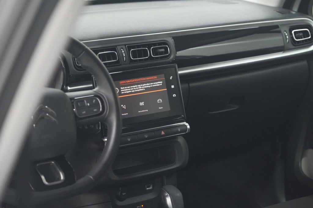 Citroen C3 puretech 110 eat6 feel edition | panoramadak | apple carplay | p