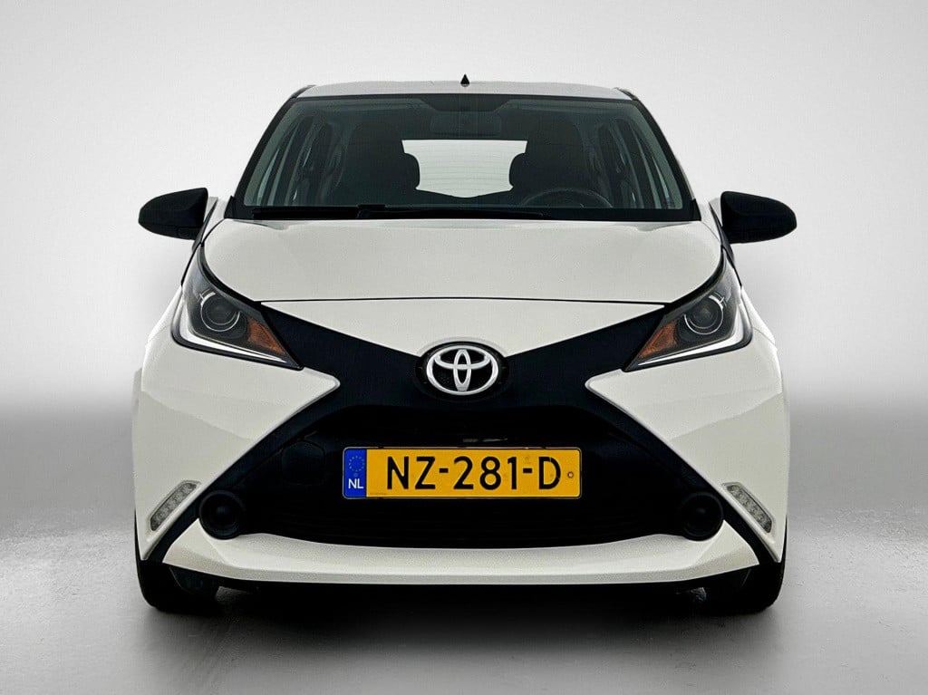 Toyota Aygo 1.0 vvt-i x-fun | airco | bluetooth