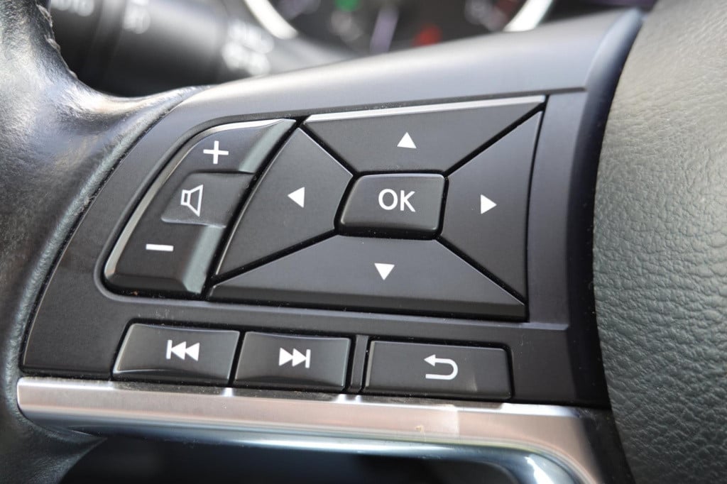 Nissan Qashqai 1.2 n-connecta