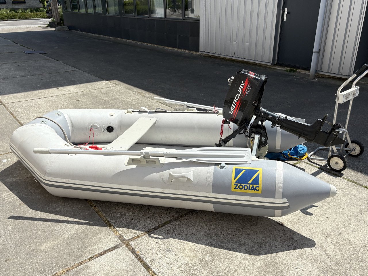 Zodiac rubberboot met 4 pk mercury