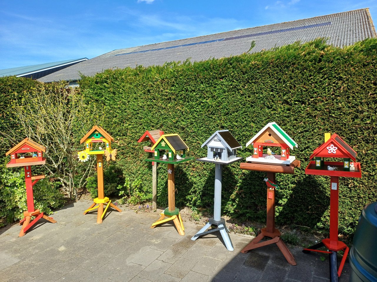 Nest kastjes , Vogelhuisjes  in div. kleurstellingen te Koop