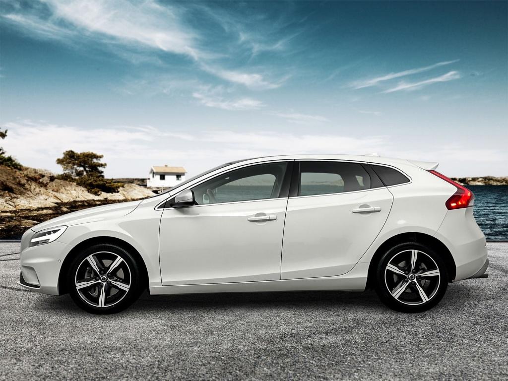Volvo V40 t3 153pk aut6 polar+ sport| pano| camera| h&k sound| dab+
