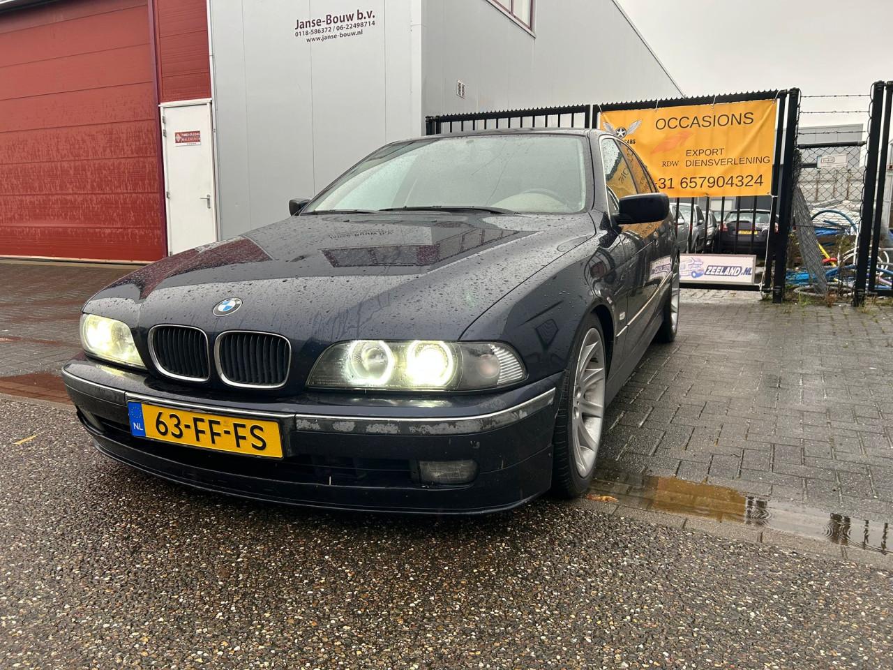 BMW 5-serie 523i Executive MEENNEEMPRIJS! AUTOMAAT/NW ALLS BANDEN/CLIMATE
