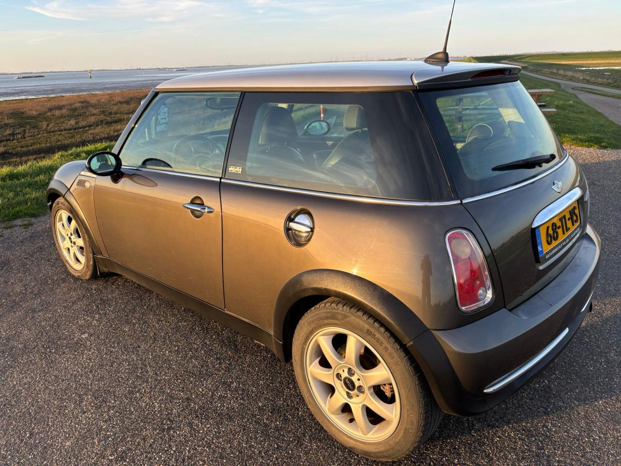 Mini 1.6 16V Cooper 2006 Grijs