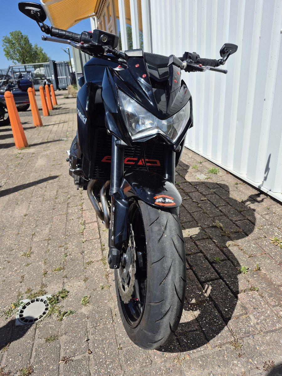 Kawasaki Z800 uit 2013, stoere naked bike