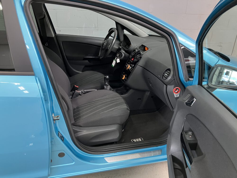 Opel Corsa 1.4-16V '111' Edition