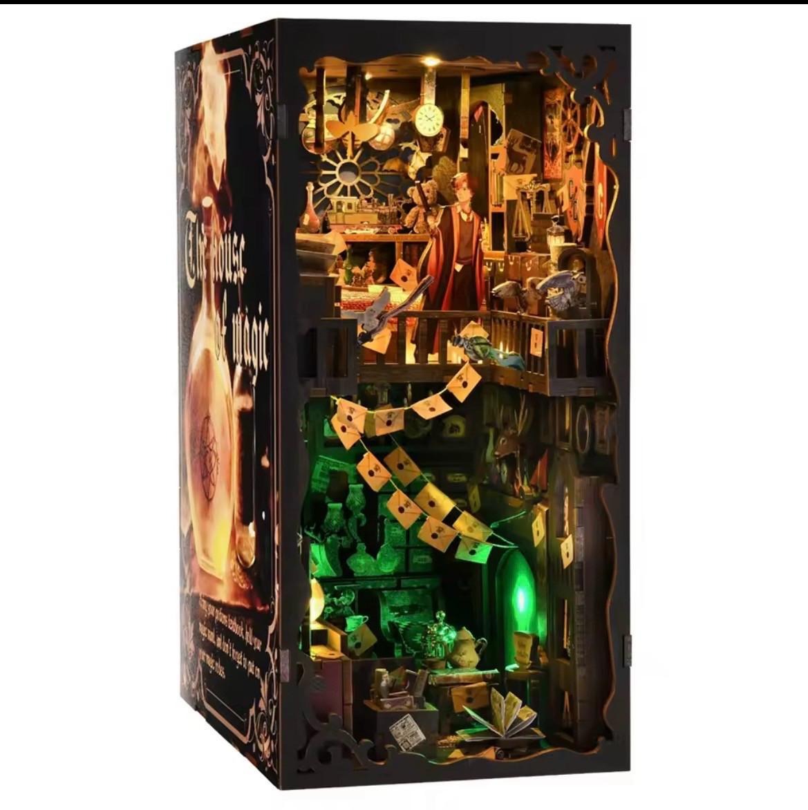 Book nook the house of magis