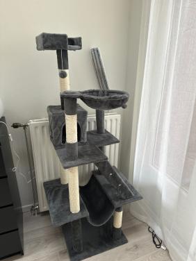 Krabpaal 156x 72x 69