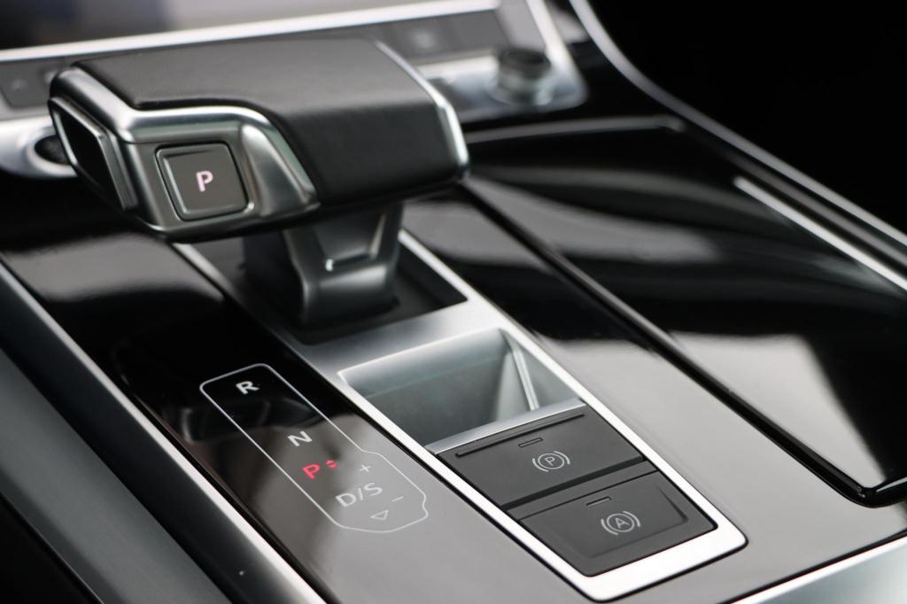 Audi Q8 55 tfsi e quattro pro line s 380pk tiptronic
