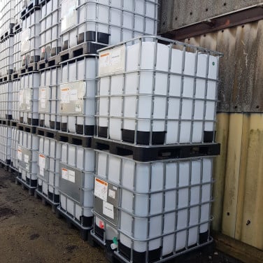 IBC vaten. Watertanks. Opslagcontainers