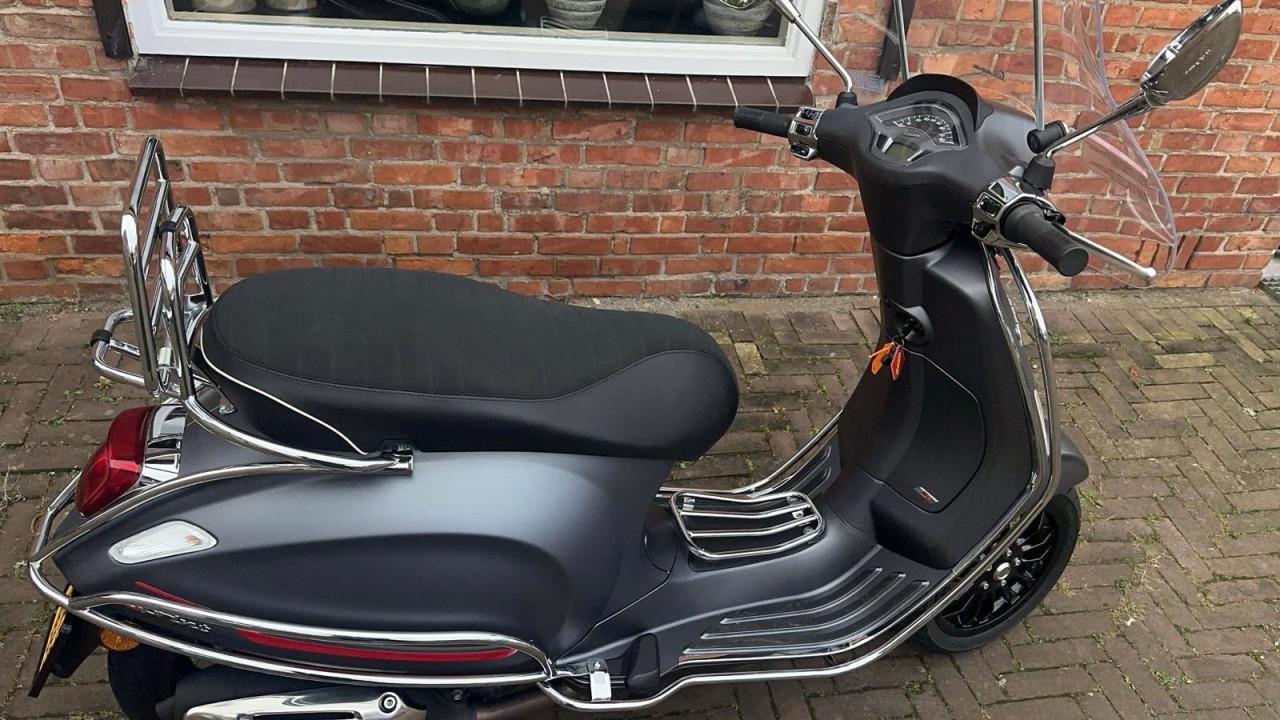 🛵 Vespa Sprint S Mat Grijs | 2022 | 5.250 km