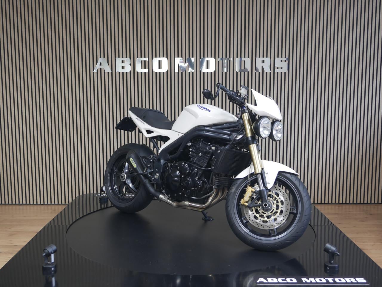 TRIUMPH SPEED TRIPLE 1050