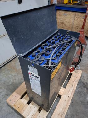 Tractie accu 24 Volt 620 Ampère. 2x