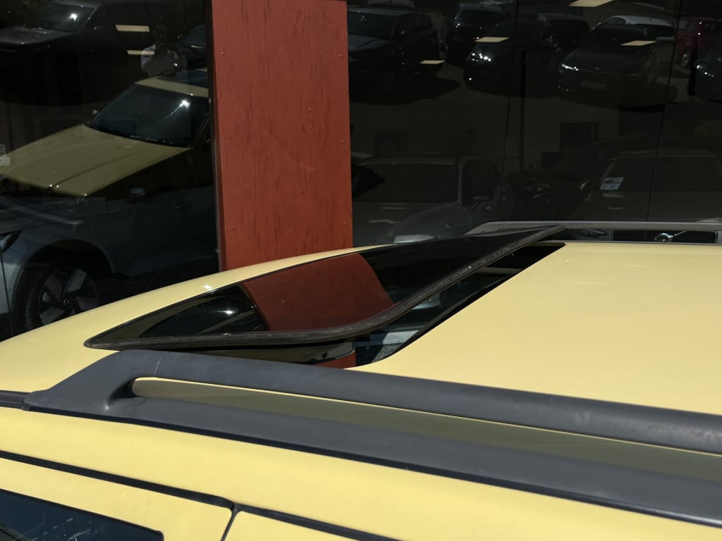 Volvo 850 2.3 t-5r automaat estate | cream yellow | bijzonder netjes en ori