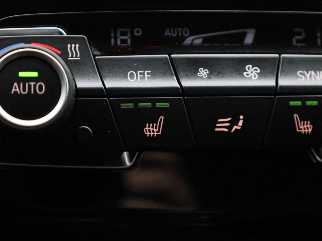 BMW X1 xdrive25e executive | automaat | lmv | parkeer sensoren | camera | c