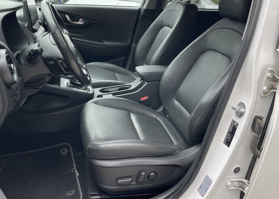 Hyundai Kona 1.6 Hybrid Automaat – Comfort, Luxe én Efficiëntie!