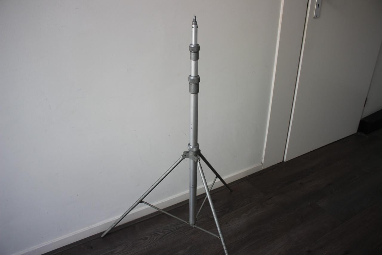 Lampstatieven, microfoonstatief, eenbeenstatief en rolstatief