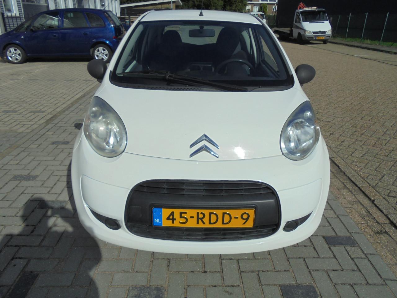 Te koop aangeboden: Zeer nette en zuinige Citroën C1 1.0-12V Seduction