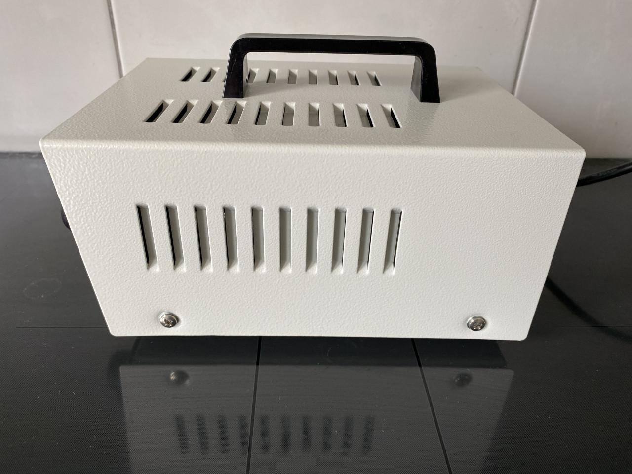 Koud lichtbron Euromex 100W met dubbele starre glasfiber lichtgeleiders