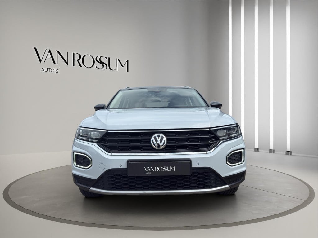 Volkswagen T-roc 1.5 tsi style dsg navigatie | two tone | parkeer v+a | aut