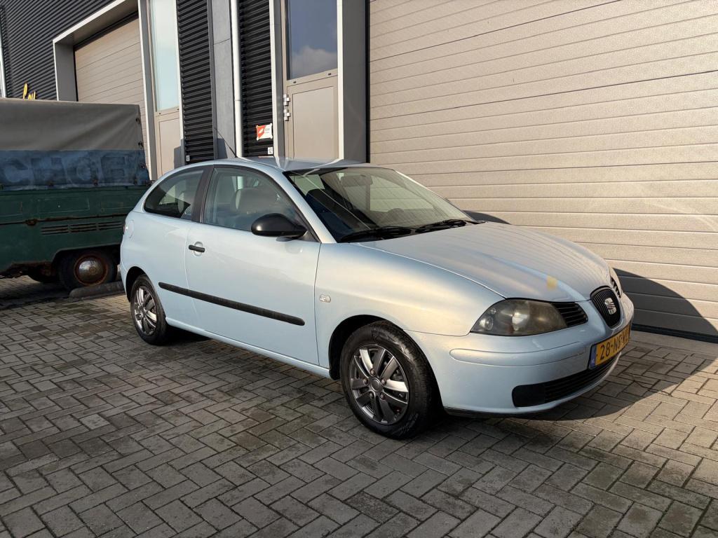 Seat Ibiza 1.4-16v stella/135.000 nap/vol jaar keuring bij aflevering/airco