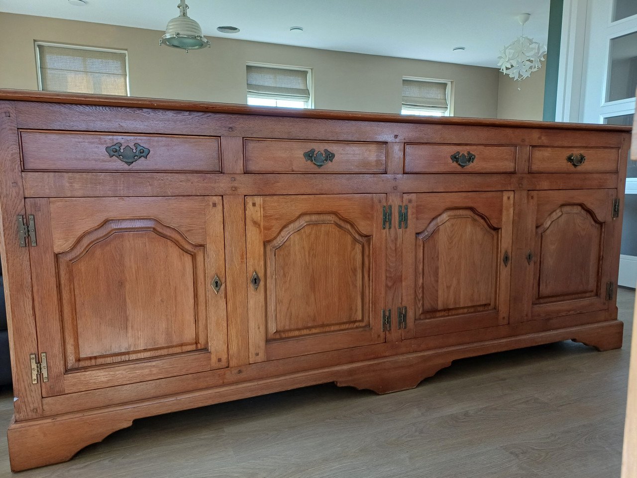 Mooi houten dressoir