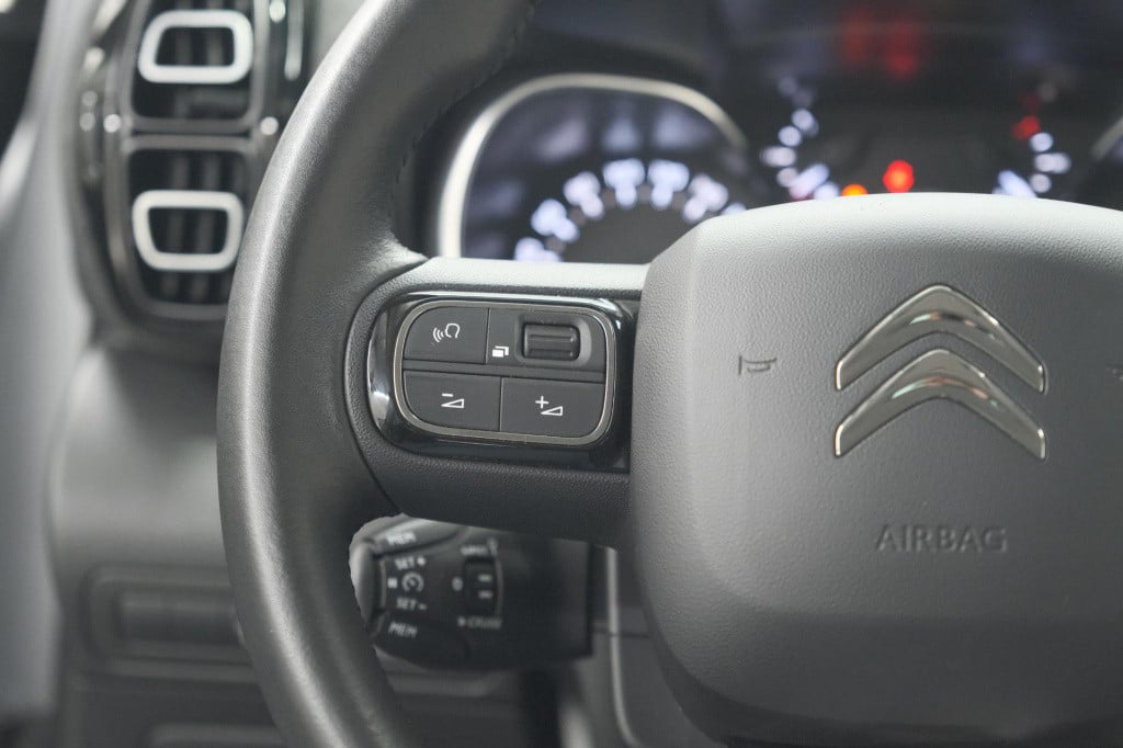 Citroen C3 Aircross puretech 130 eat6 shine | camera | navigatie | parkeers