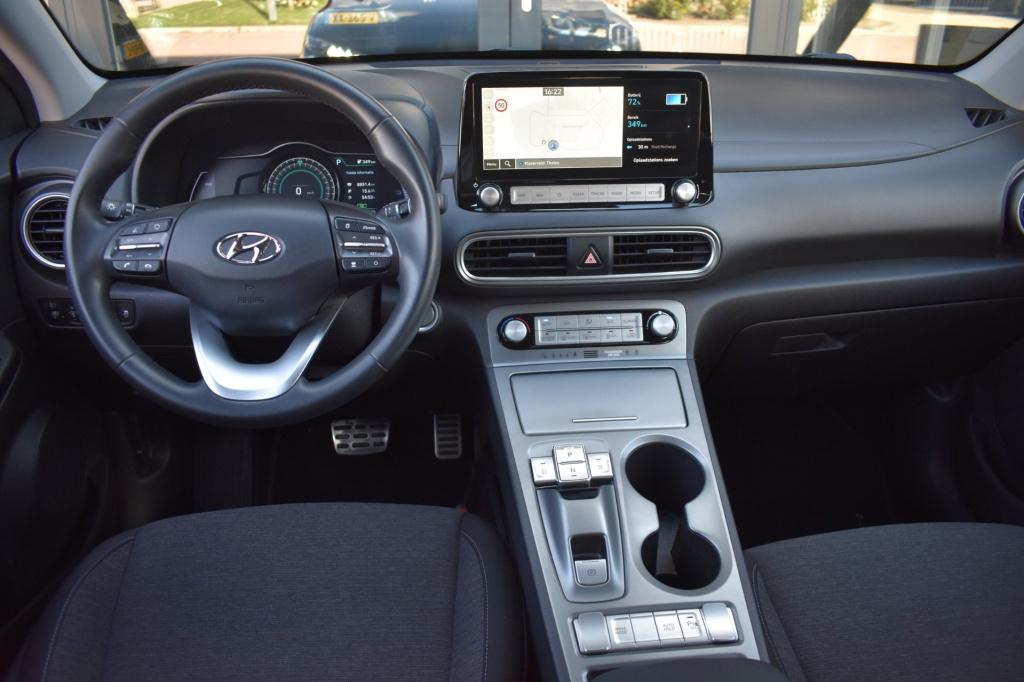 Hyundai Kona ev comfort 64 kwh soh 99% | nap | camera | apple carplay | and