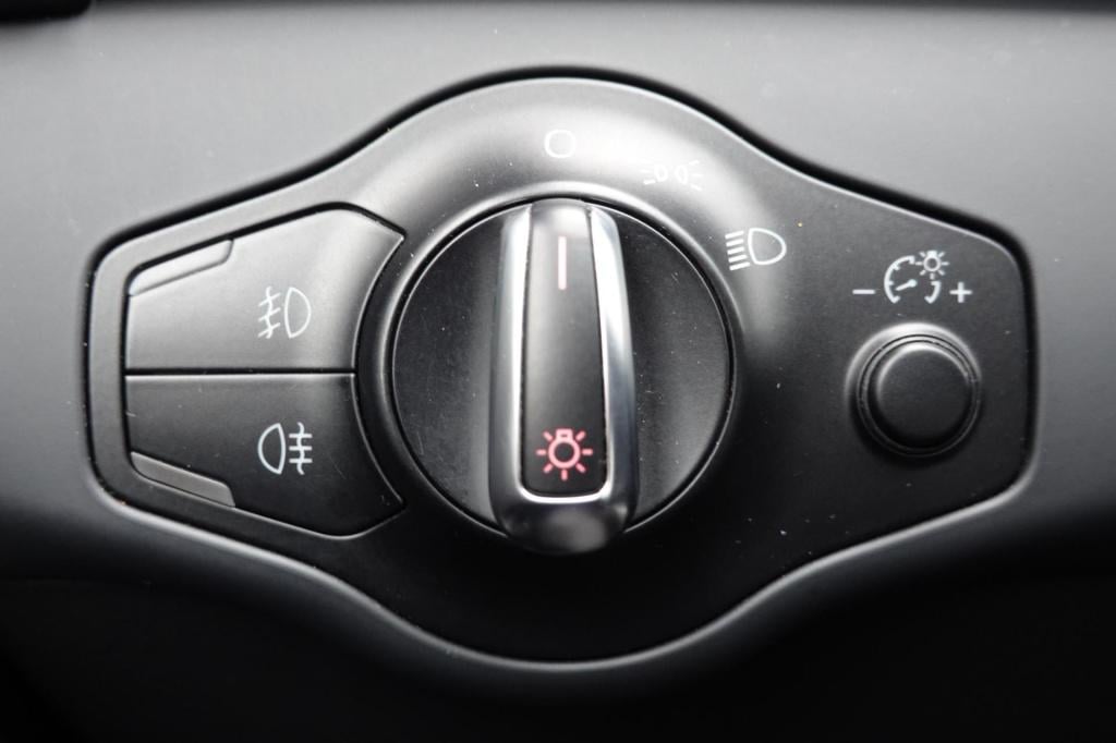 Audi A4 limousine 1.8 tfsi pro line business