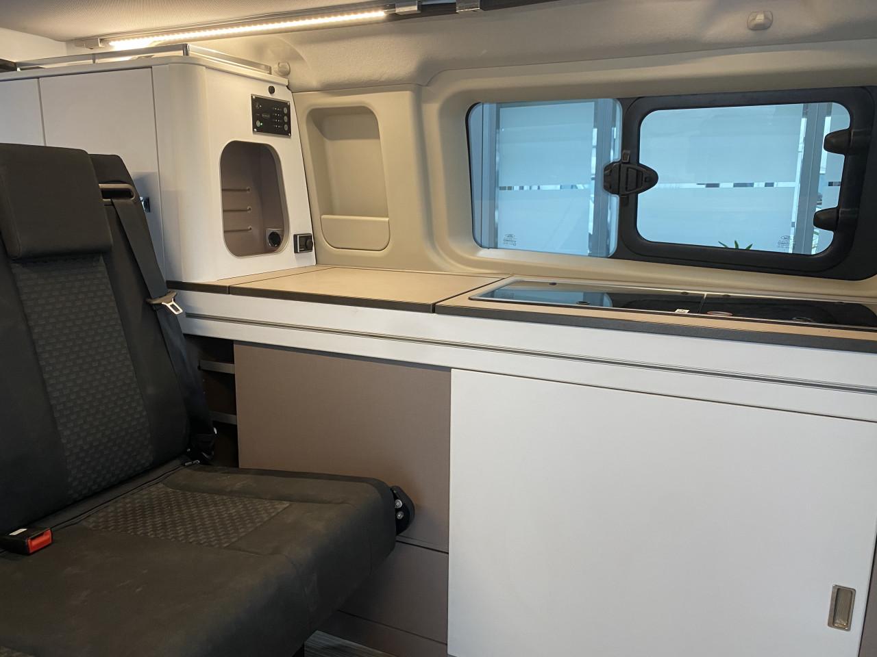 Ford | Burstner BC 5001 - Zo goed als nieuwe compacte stadscamper!