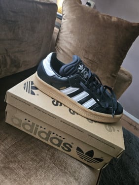 Adidas Samba