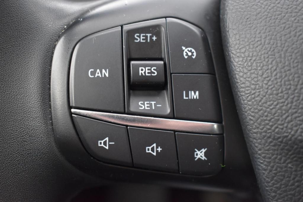 Ford Focus wagon 1.0 ecoboost trend edition business | cruise control | air