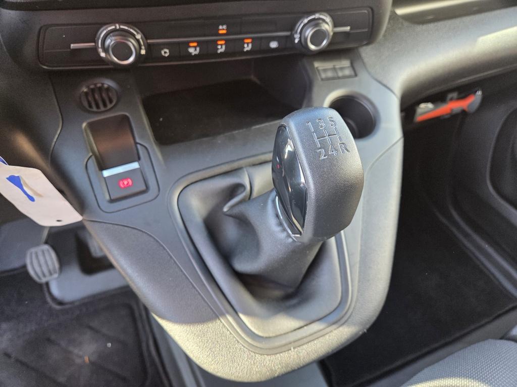 Peugeot Partner l2 1.5 bluehdi premium long | 3-zits | trekhaak