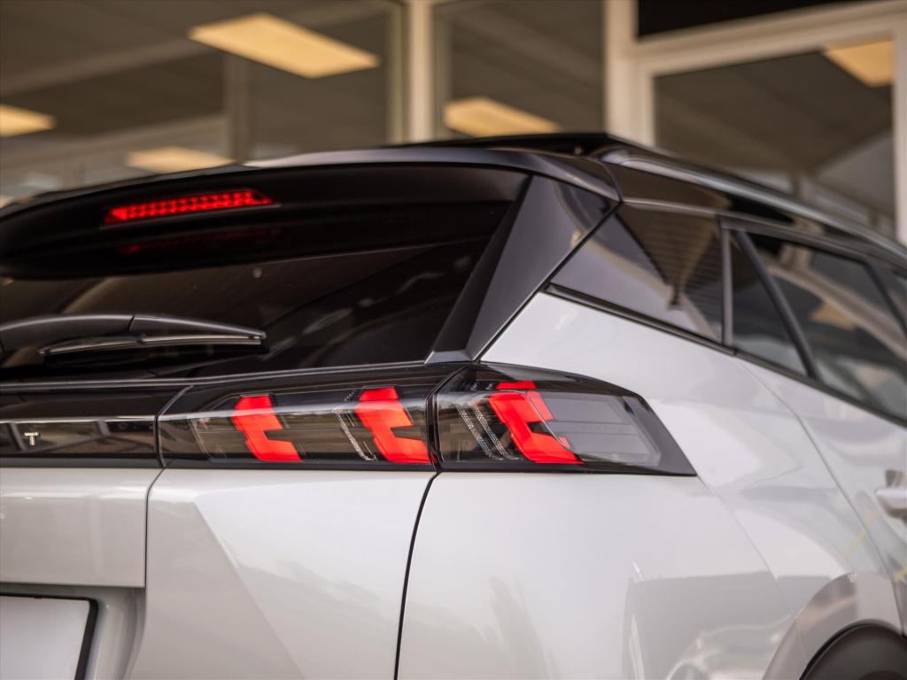 Peugeot 2008 1.2 puretech 130pk gt automaat | panoramadak | leder | elek. s