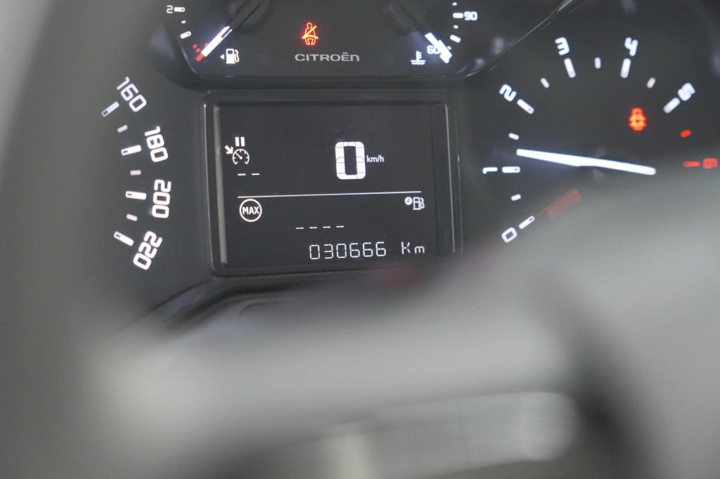 Citroen C3 puretech 82 c-series | climate control | navigatie | apple carpl