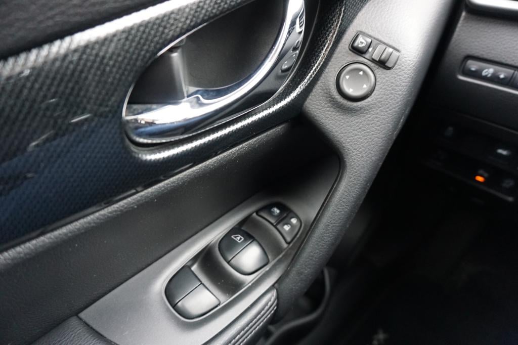 Nissan X-Trail 1.6 dig-t connect edition 1e eigenaar - climate / navi / cru