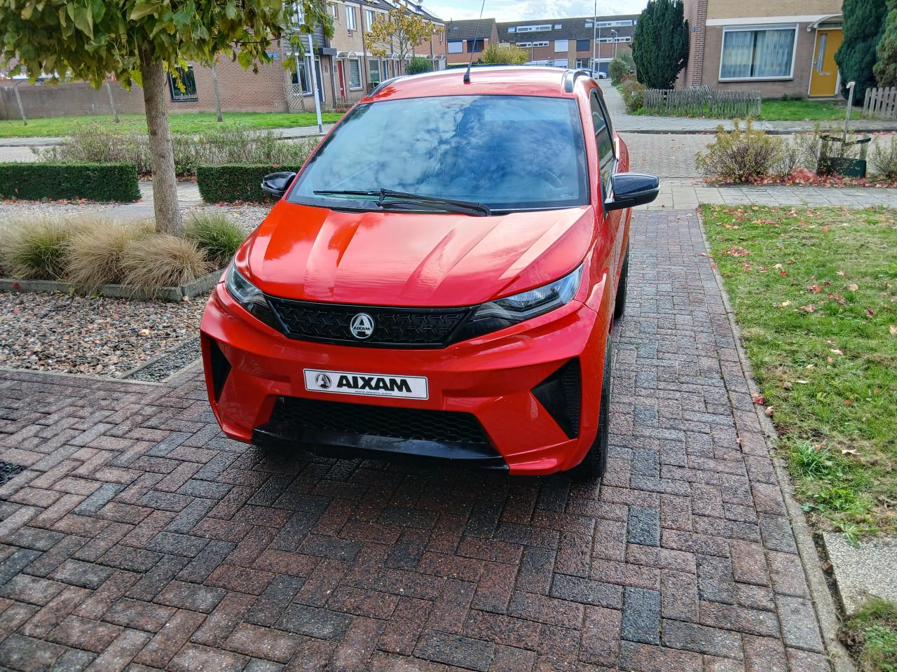 Brommobiel AIXAM e-Crossover (100% Elektrisch)