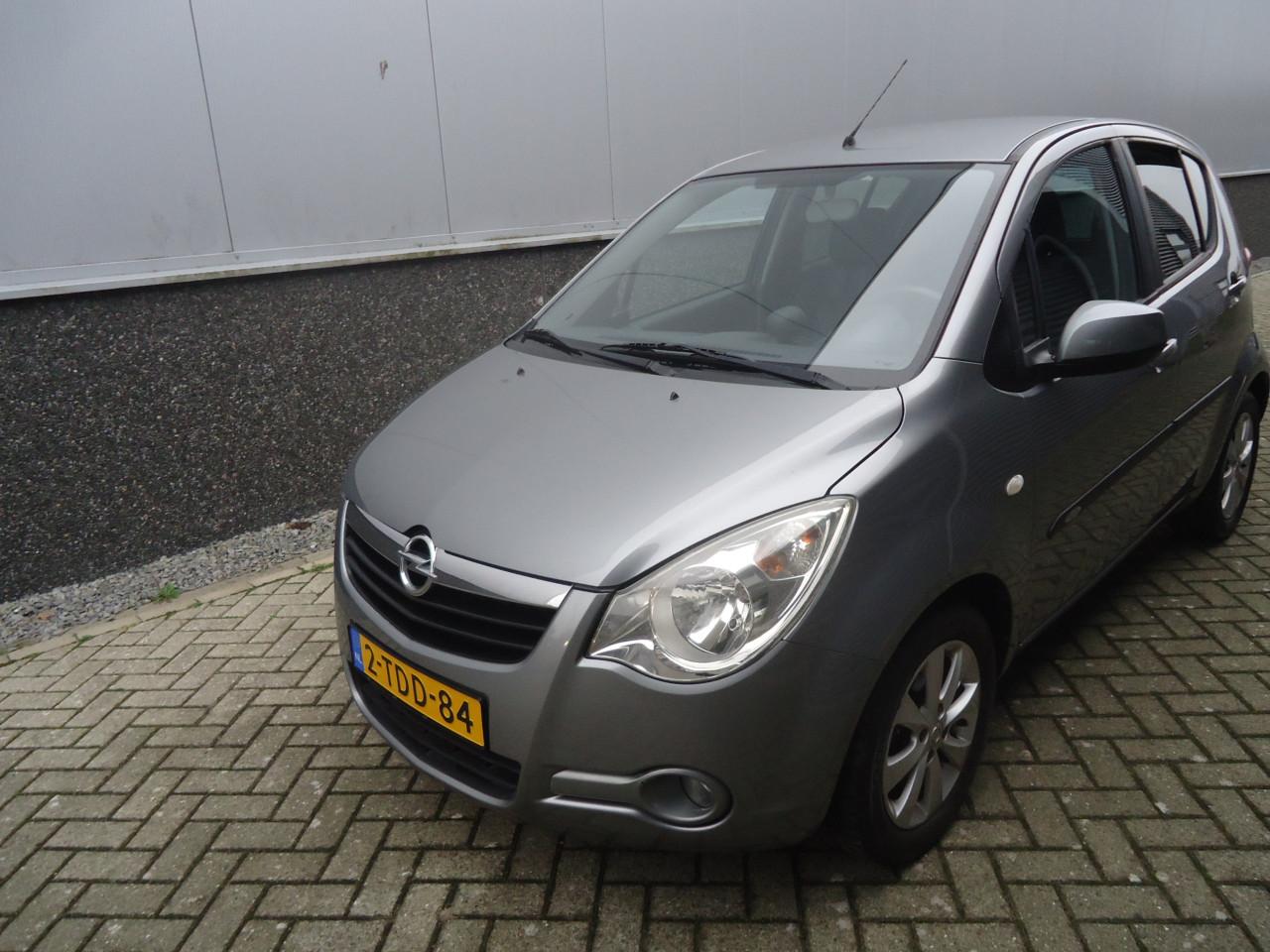 OPEL AGILA 1.0 5DRS BERLIN+
