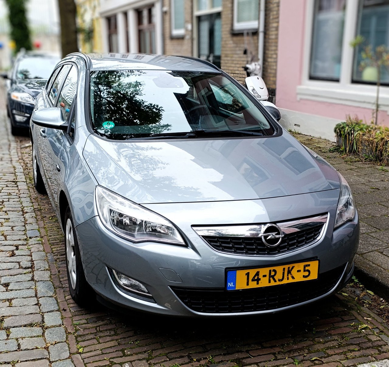 Nette, goed onderhouden Opel Astra station wagon