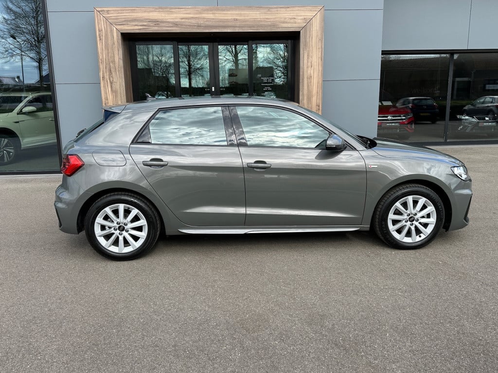 Audi A1 Sportback 30 tfsi 116pk s-tronic s-line | navi | virtual cockpit | 