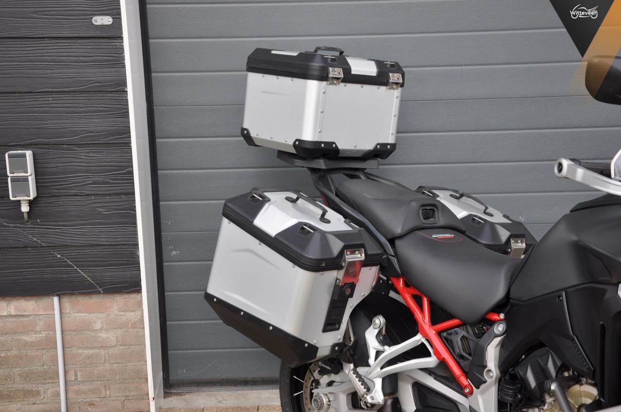 Ducati Multistrada V4 S Travel, radar, spaakvelgen