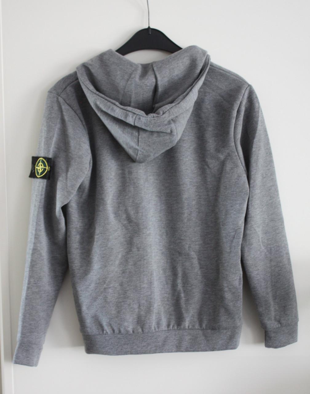 Grijze vest met rits maat 176
