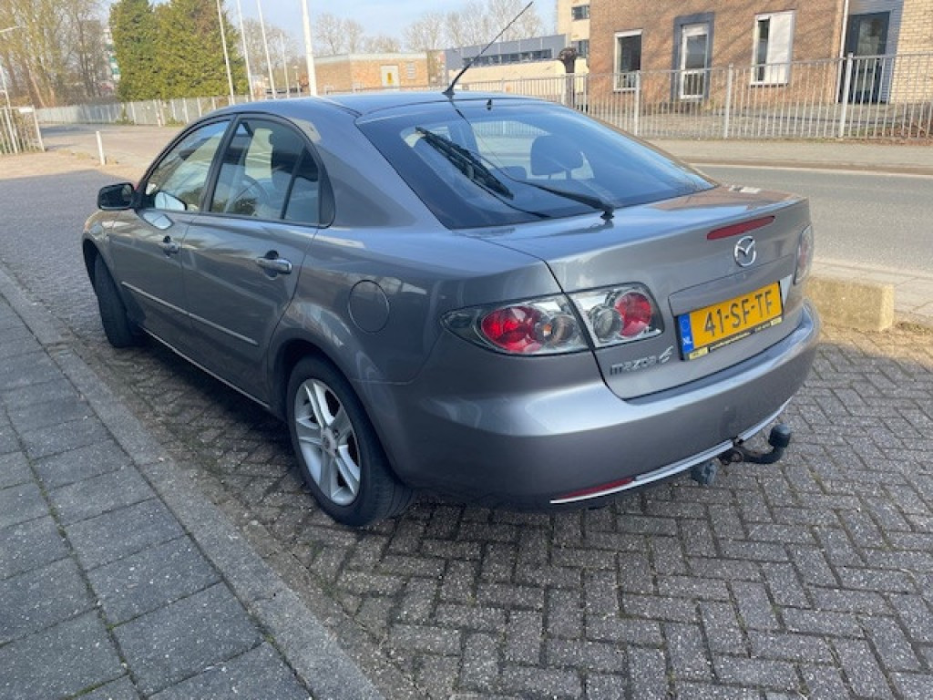 Mazda 6 2.0i
