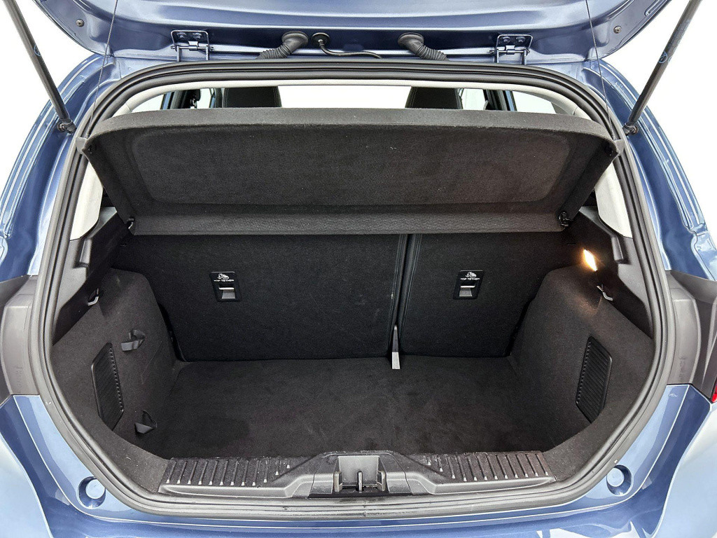 Ford Fiesta 1.0 ecoboost titanium | lmv | parkeer sensoren | cruise control