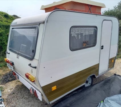 TE KOOP OF TE HUUR!