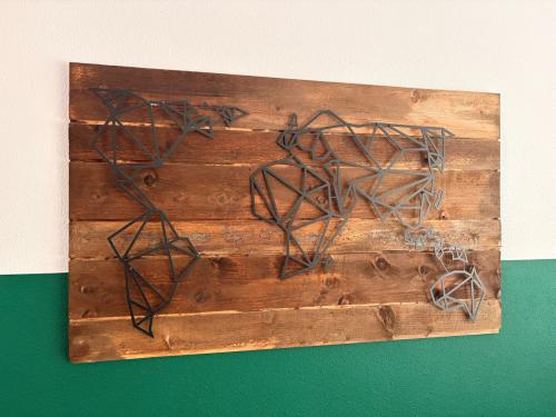 Houten wereldkaart decoratie