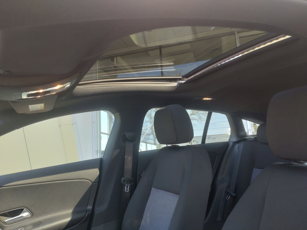 Mercedes-Benz Cla shooting brake 180 business sol. | automaat