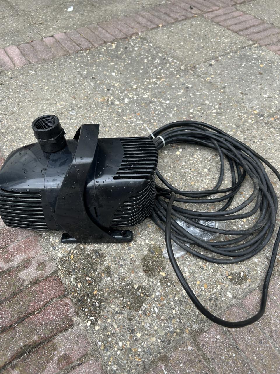 Te koop Messner 10000 mpf sterke en zuinige Vijverpomp en 10000 lpu